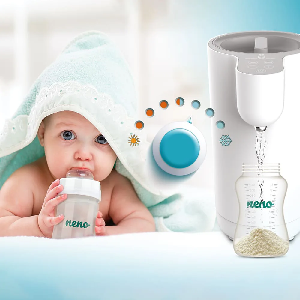 dziecko pijące z butelki neno