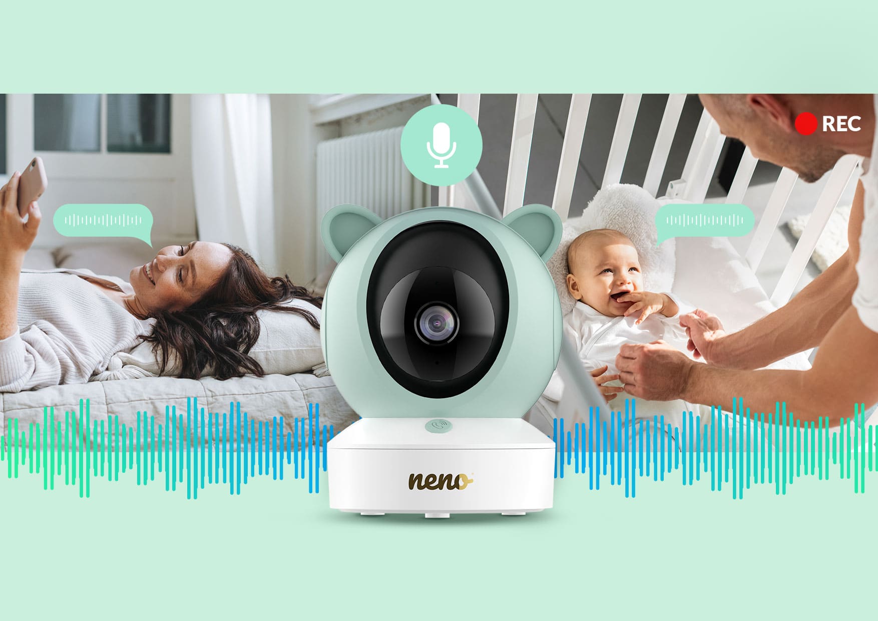 kobieta obserwująca dziecko za pomocą oplikacji Tuya