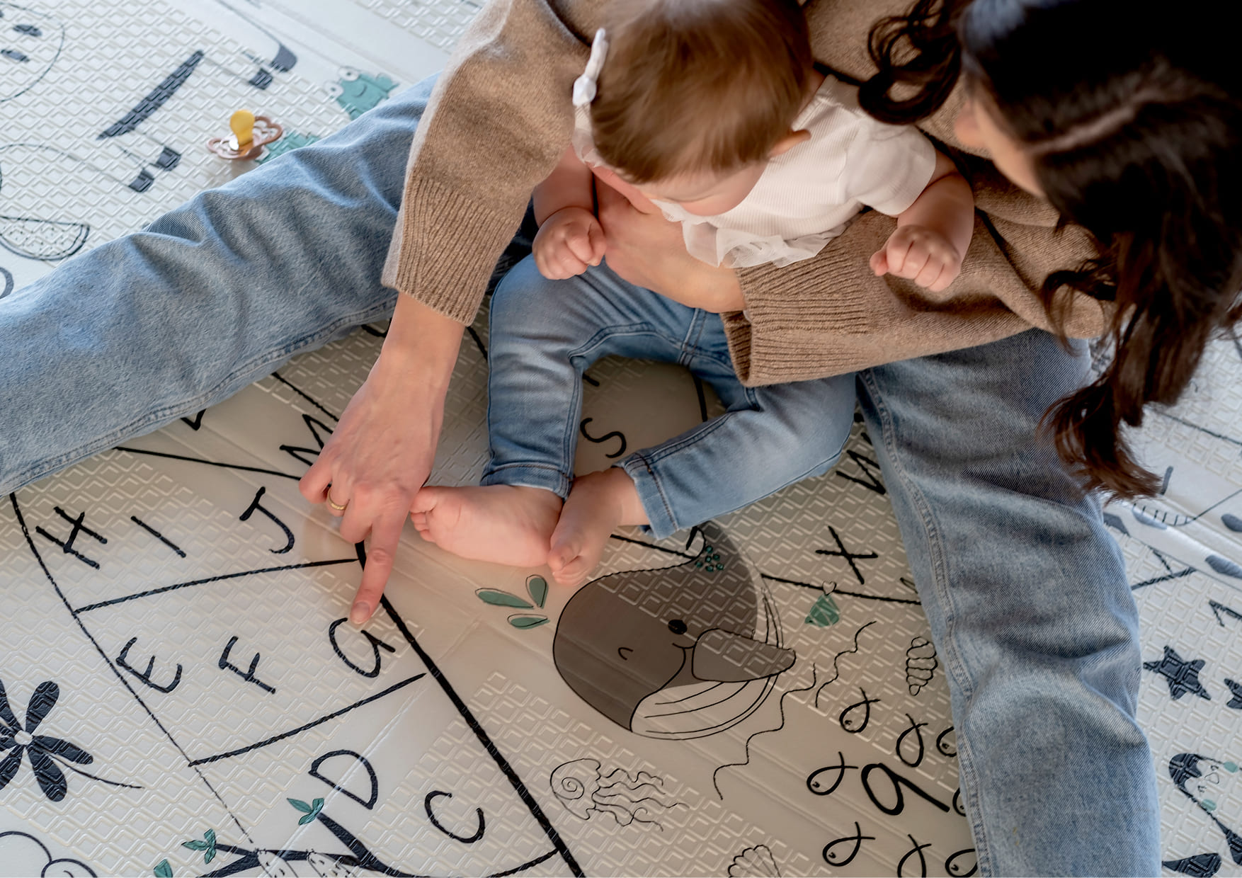 educational elements on Neno Mondo